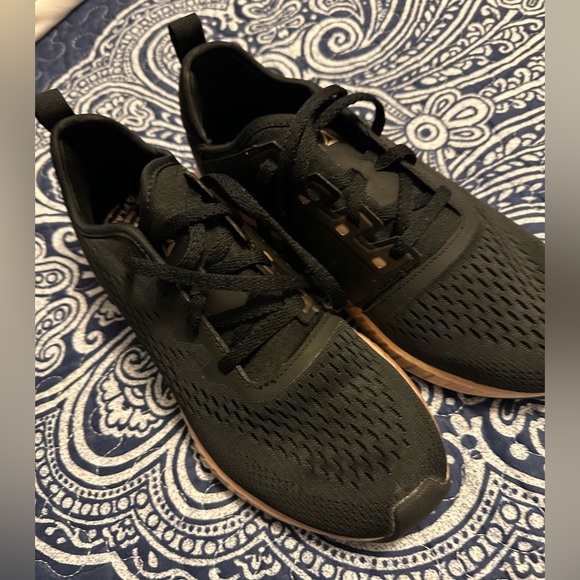 Reebok Flash Film Woman’s Size 7 Sneaker never been worn - Picture 4 of 13